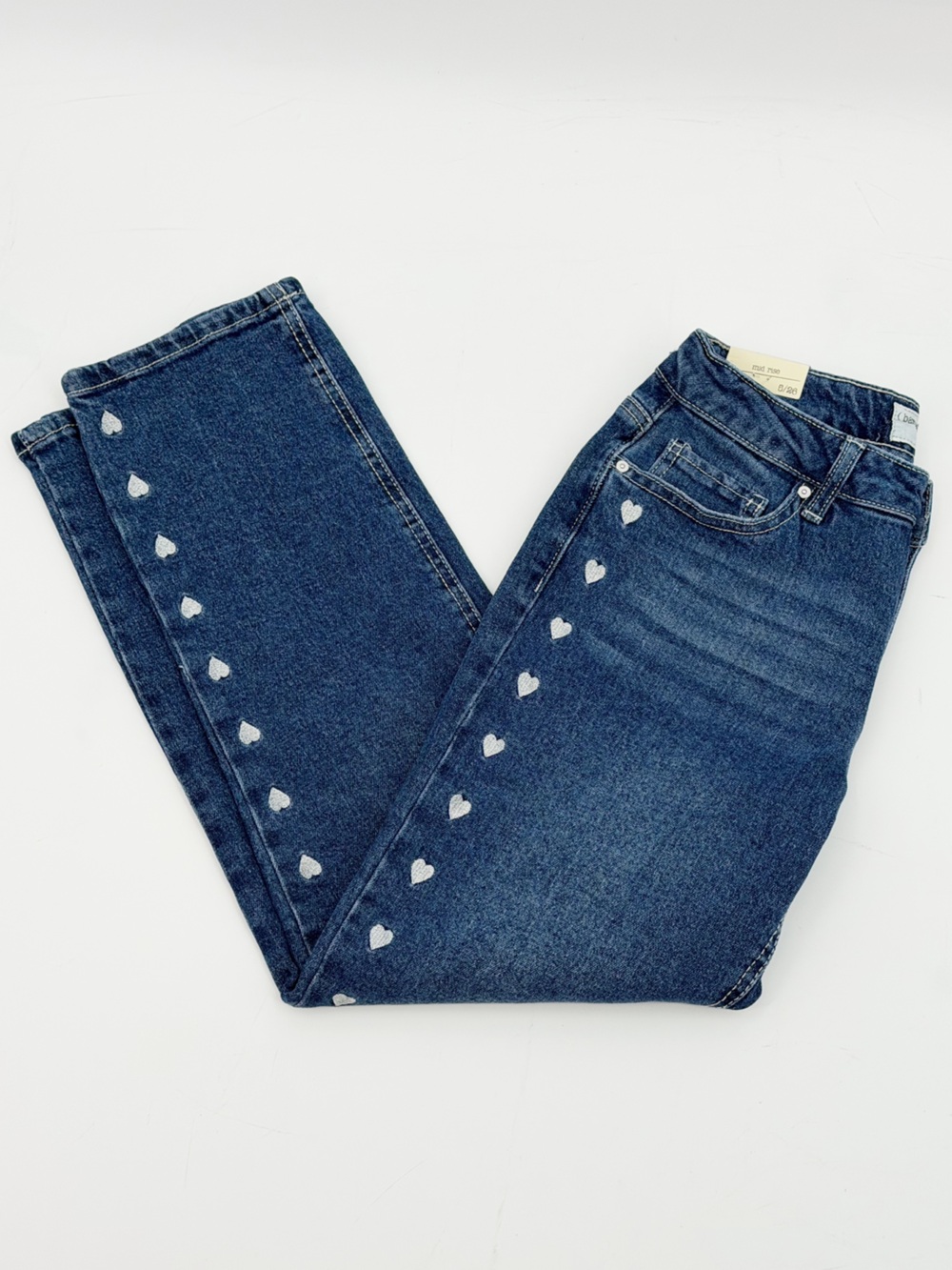 Ban.jara Heart Embroidered Straight Leg Jeans Size 5/26 Mid Rise Blue Denim